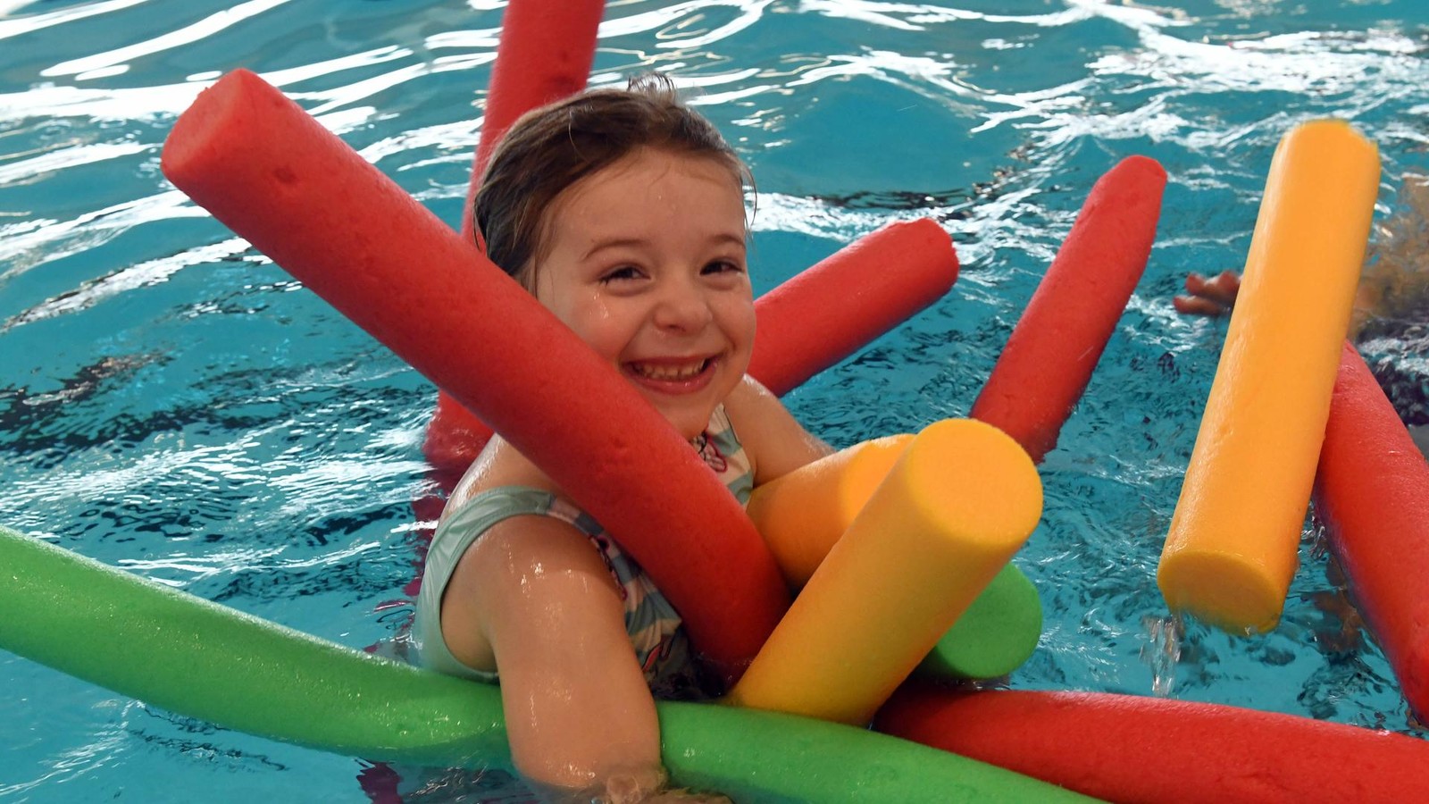 Langeweile-Ab-zum-Schwimmen-Stadtbad-Rees-bietet-mehrere-Sonder-Events