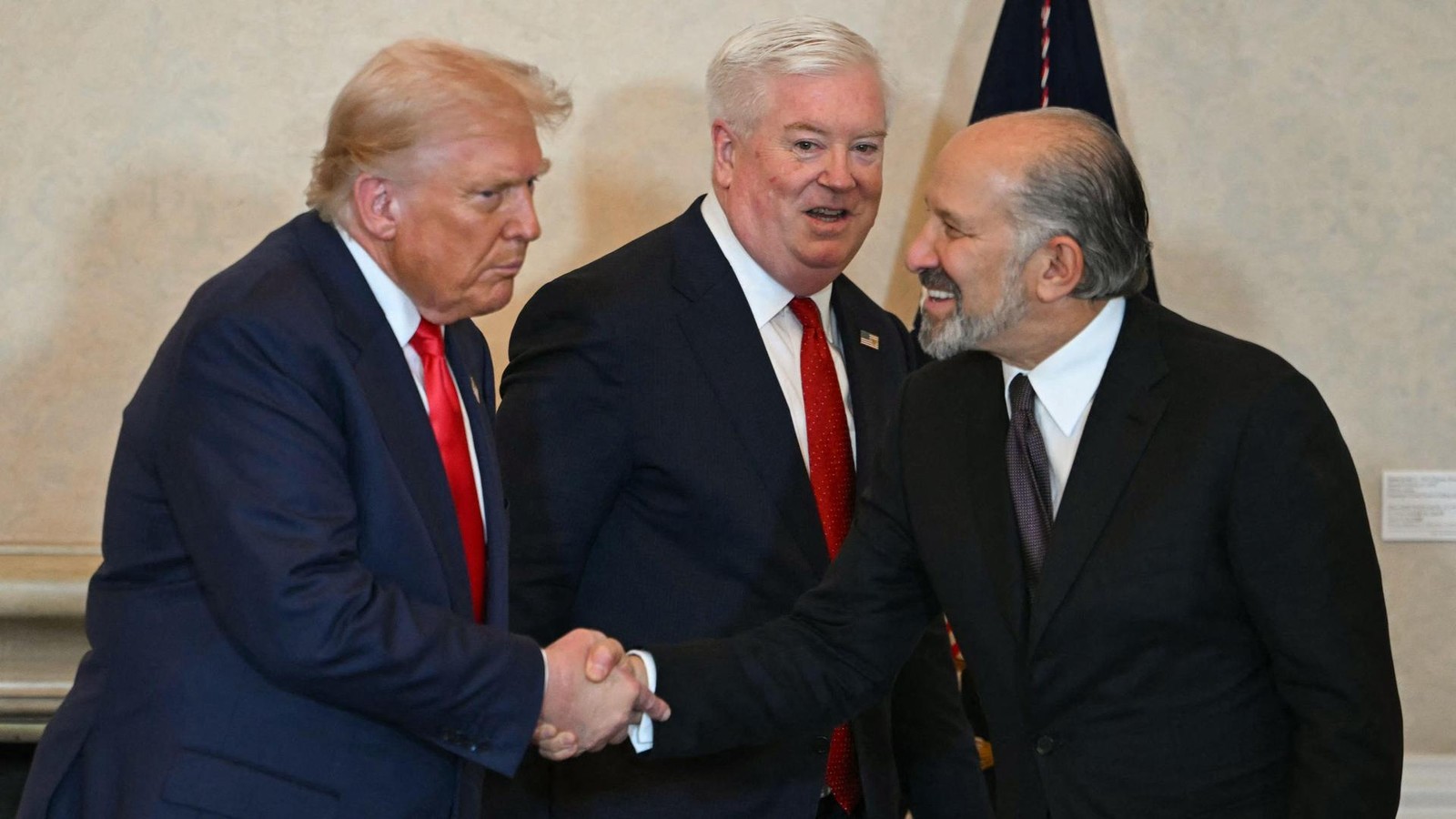 Sie-bezahlten-Trumps-Weg-ins-Amt-jetzt-sind-sie-in-Top-Positionen