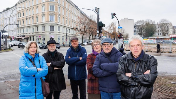 Schon zehn Unfälle: Ottenser fordern Umbau von gefährlicher Kreuzung