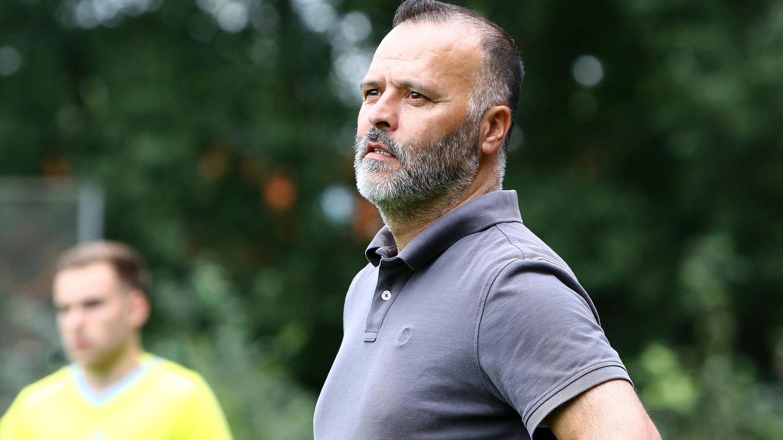 Umfrage-Nur-noch-16-Teams-in-der-Oberliga-Hamburg-Schrecklich-