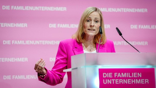 AfD-Brandmauer in der Wirtschaft: Diese Frau will sie einreißen