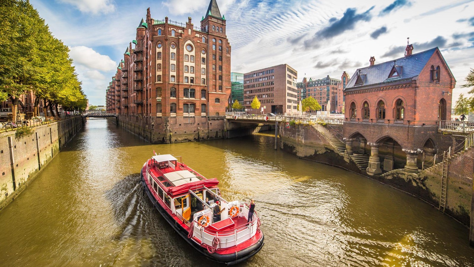 Fusion-im-Hafen-Barkassenreeder-Abicht-und-Meyer-schippern-bald-gemeinsam