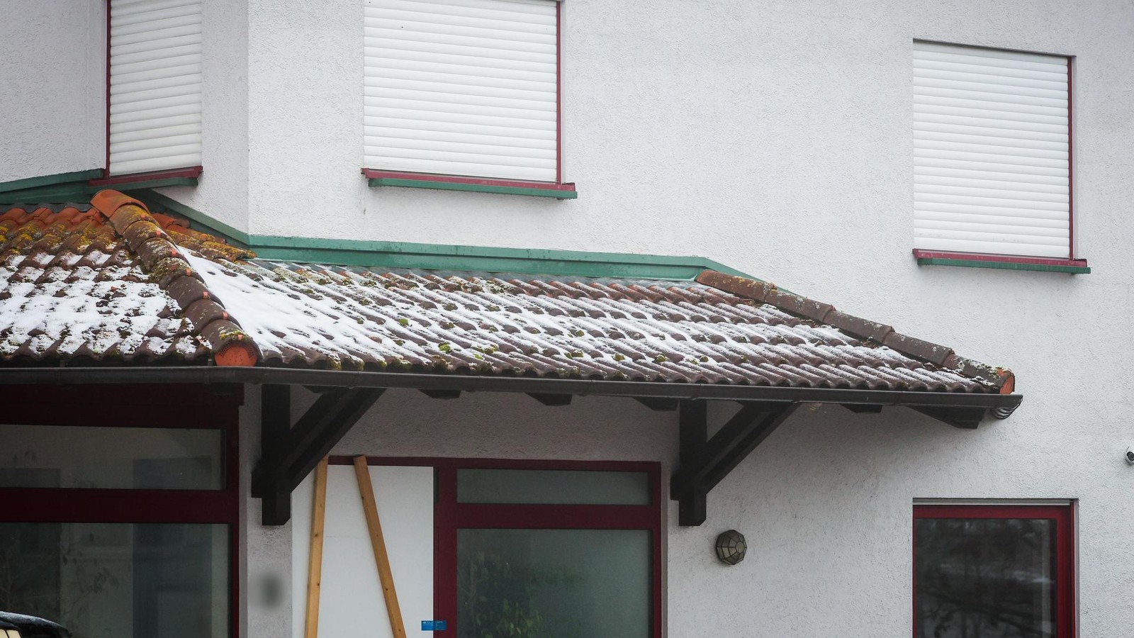 Ermittler-finden-f-nf-Tote-an-drei-Tatorten-Verdacht-richtet-sich-gegen-Familienvater