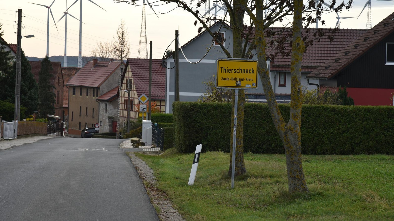 Kurz-knapp-Die-Meldungen-aus-dem-Saale-Holzland-Kreis