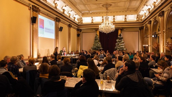 Literaturhaus Hamburg: „Ein guter Titel kann ein schlechtes Buch retten“