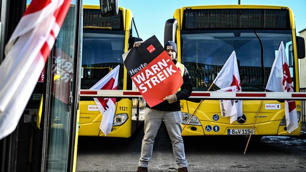 BVG-Warnstreiks drohen: Tarifverhandlungen beginnen – das fordert Verdi