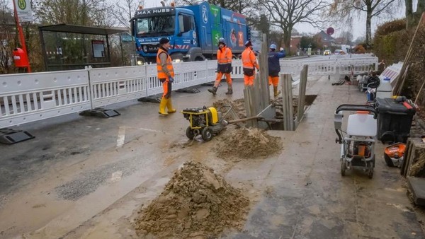 Wasserrohrbruch in Farmsen-Berne: Warum Grundschüler zu Hause bleiben mussten