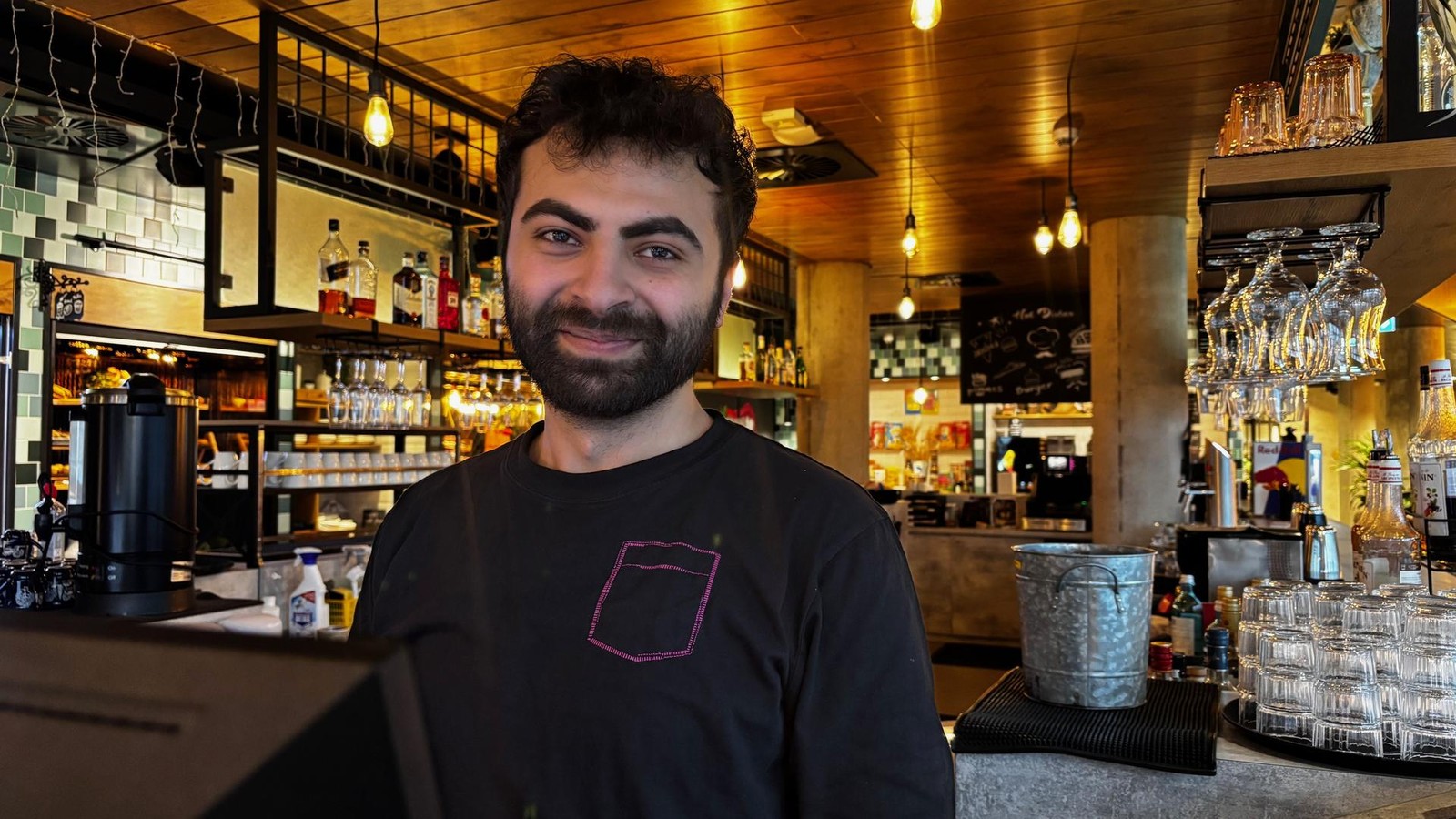 7-Good-News-vom-Niederrhein-Syrer-rettet-Menschen-aus-verungl-ckter-Stra-enbahn