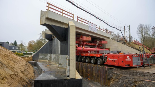Drei Baustellen gleichzeitig: Bahnstrecke in Bochum bleibt länger gesperrt
