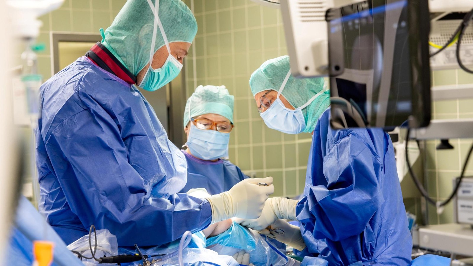 Weniger-Medikamente-bessere-Erholung-Wie-Musik-w-hrend-der-Narkose-wirkt