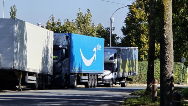 Lkw-Ärger im Salinger Feld: Jetzt reagiert Amazon