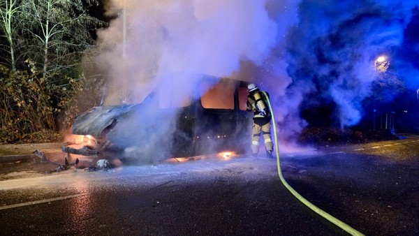 Brandstiftung, Körperverletzung: Mann (34) in Essen niedergeschlagen