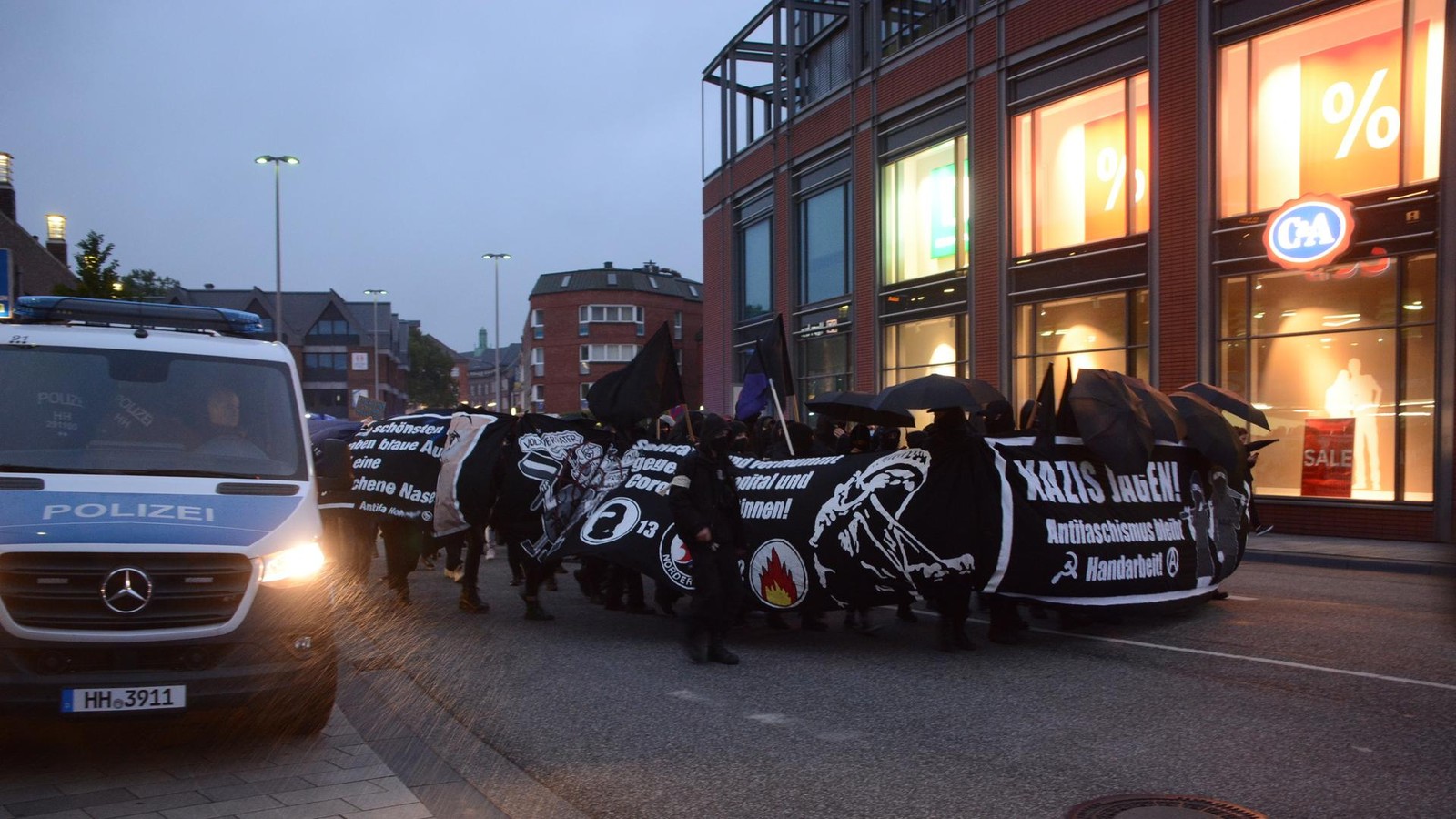 Sind-Extremisten-auch-in-Bergedorfs-Rathausb-ndnis-aktiv-