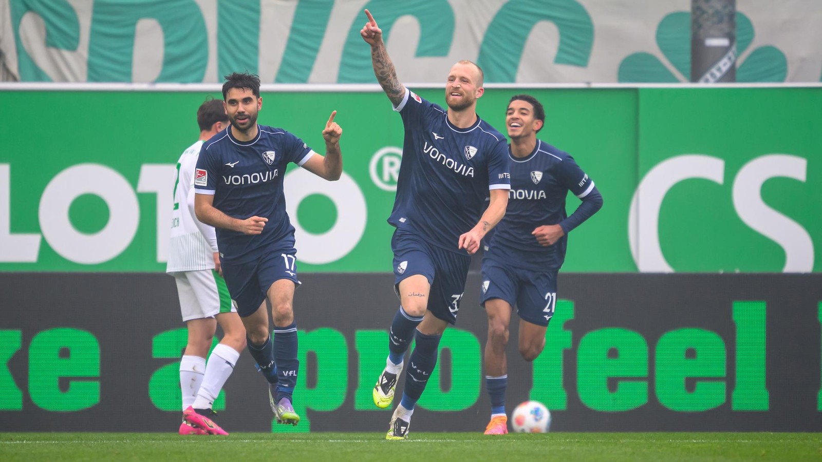 Sissoko-Doppelpack-in-F-rth-VfL-Bochum-klettert-aus-dem-Tabellenkeller