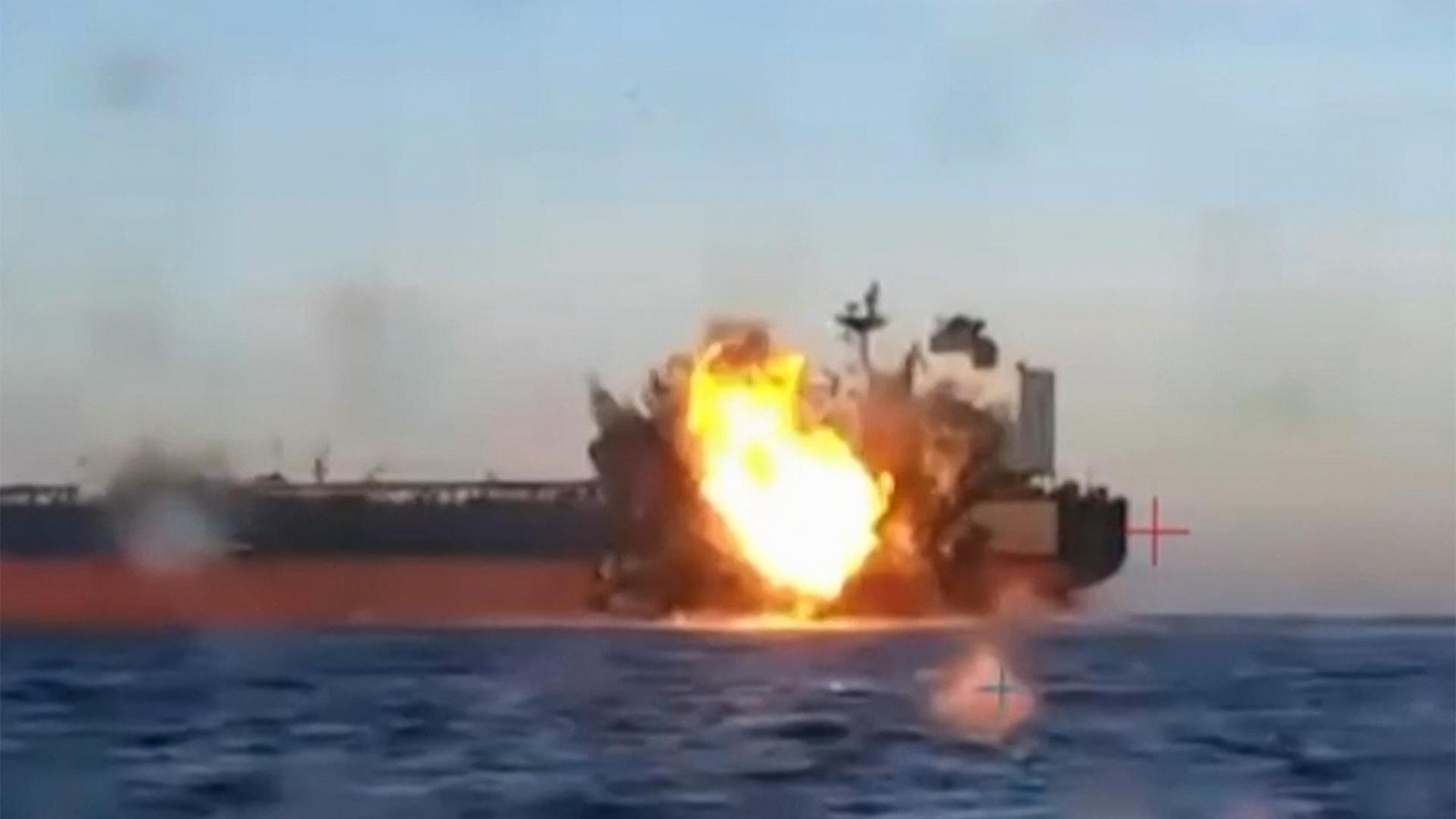 Ukraine-Coup-Sea-Baby-Drohnen-lassen-Tanker-in-Flammen-aufgehen