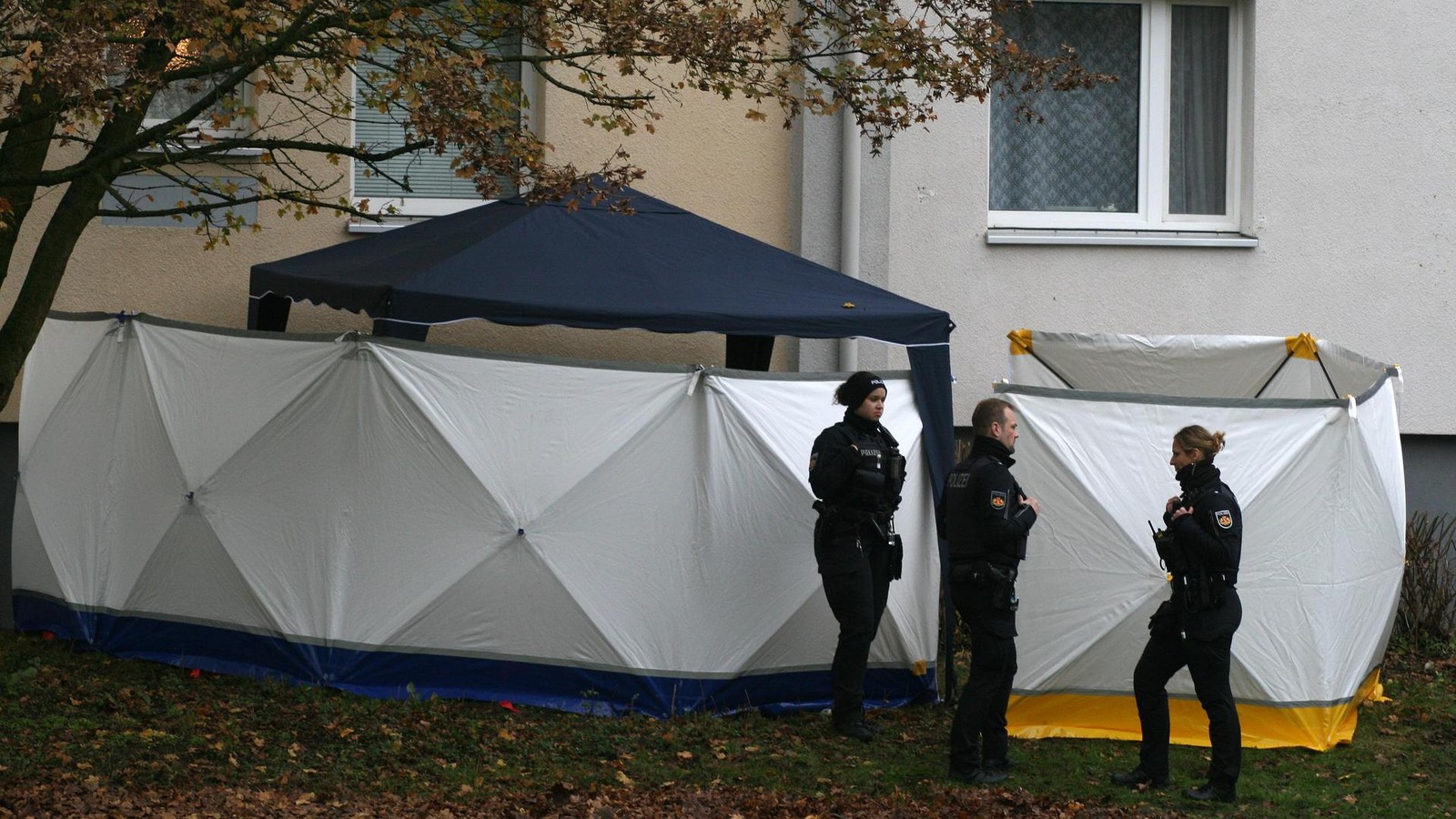 Bremen-Neunj-hriges-M-dchen-st-rzt-aus-Fenster-und-stirbt