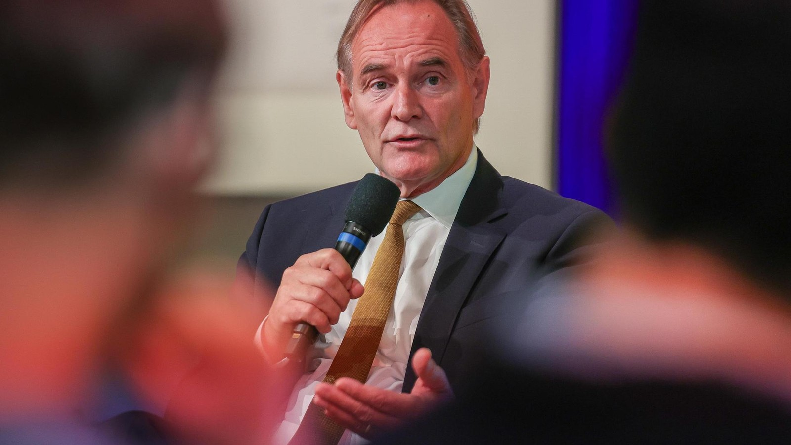 -Demokratie-in-Gefahr-St-dtetag-fordert-Soforthilfe-f-r-Kommunen