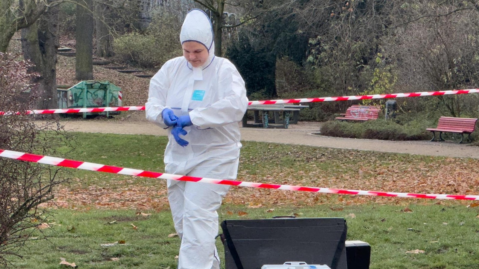 Leiche-in-Sch-neberger-Park-gefunden-Polizei-ermittelt-wegen-T-tungsdelikt