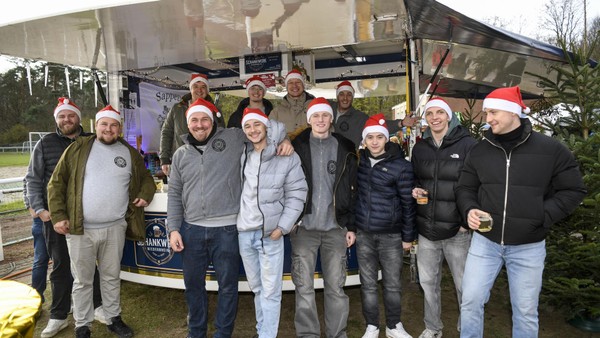 Charmanter Weihnachtsmarkt hält „Dorf“ zusammen: Was Stammgäste lieben