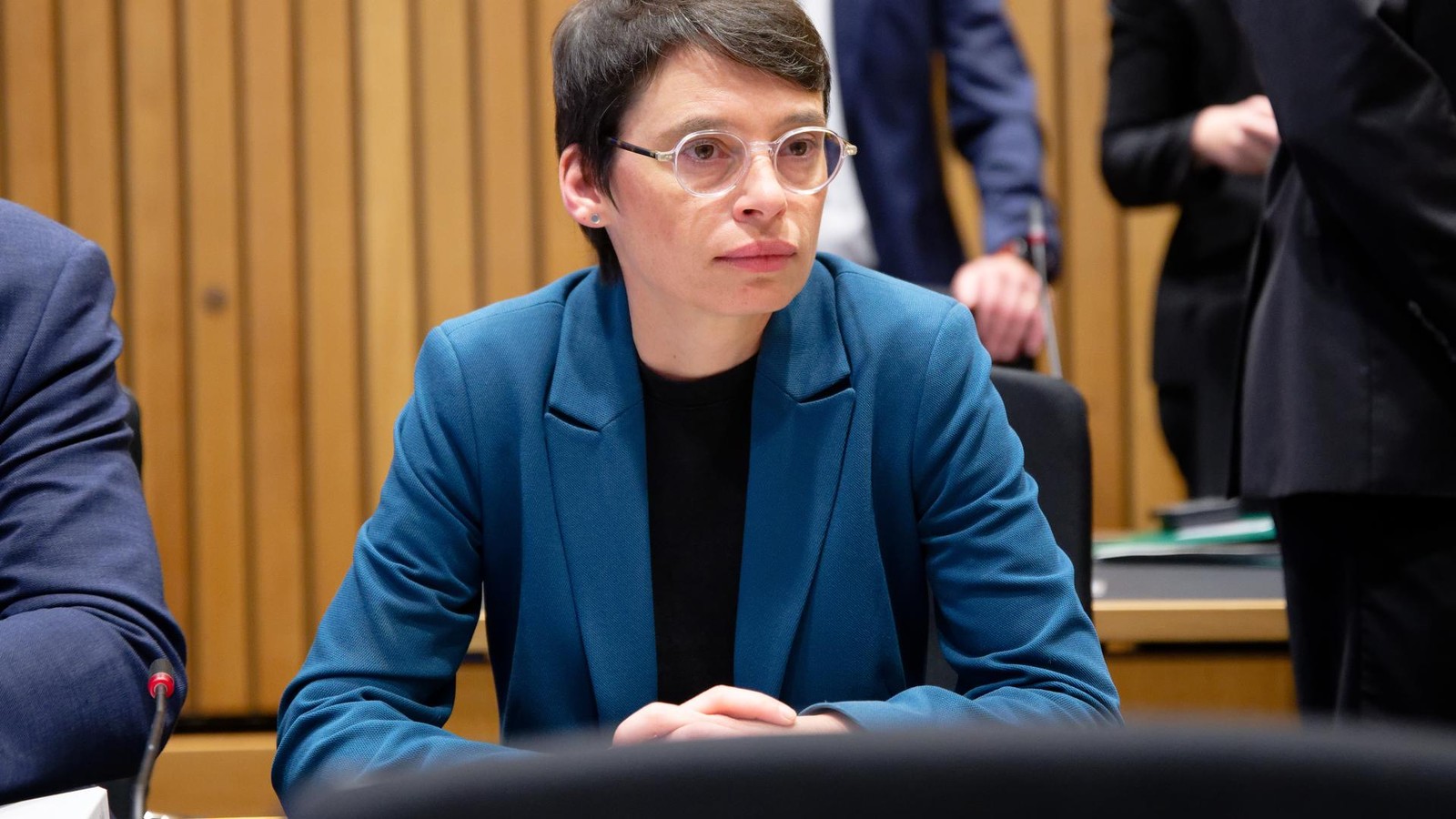 NRW-Fl-chtlingsministerin-Paul-tritt-zur-ck