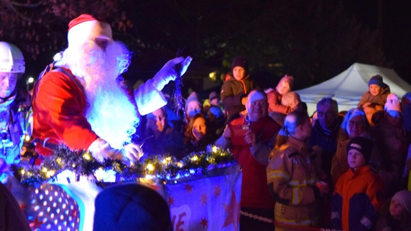 „Weihnachtsmann, aufwachen!“ – Diesen Weckruf aus Schöningen hat Santa Claus gehört