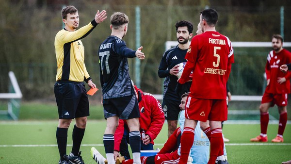 Bezirksliga 3: Platzverweise prägen Derbys in Salzgitter und Wolfenbüttel