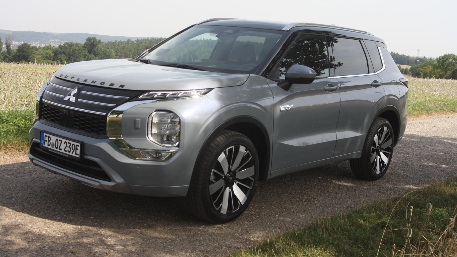 Mitsubishi-Outlander-Der-Stecker-Pionier-ist-zur-ck