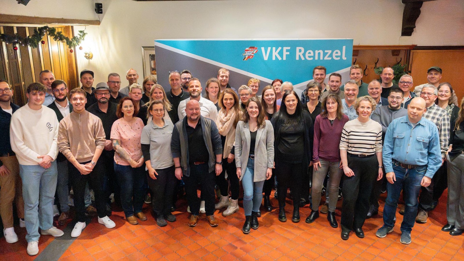 Isselburg-Das-Unternehmen-VKF-Renzel-ehrte-diesen-langj-hrigen-Mitarbeiter