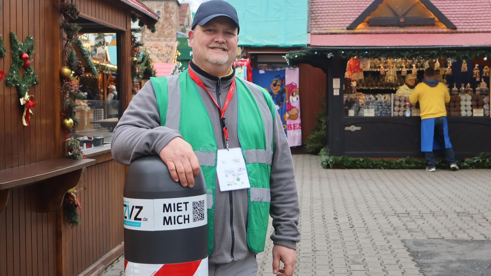 Allj-hrliche-bung-Erfurter-Weihnachtsmarkt-wird-evakuiert