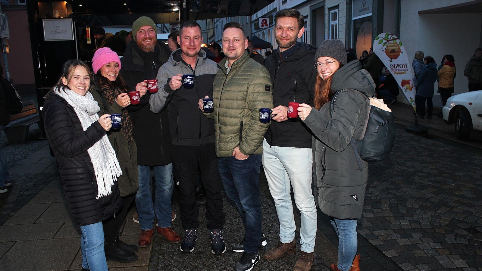 Gl-hweinmeile-und-verkaufsoffener-Sonntag-lockte-Besucher-im-Kyffh-userkreis