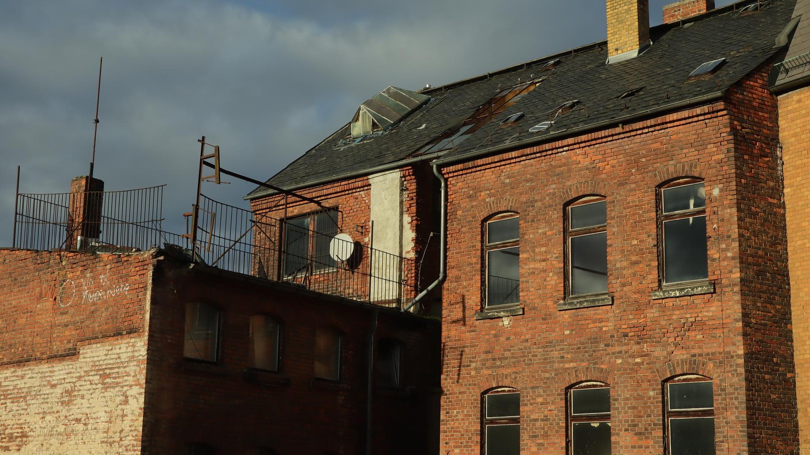 Einsturzhaus-in-Greiz-Im-Netz-schlagen-die-Wellen-hoch-Erhalt-des-Geb-udes-gefordert