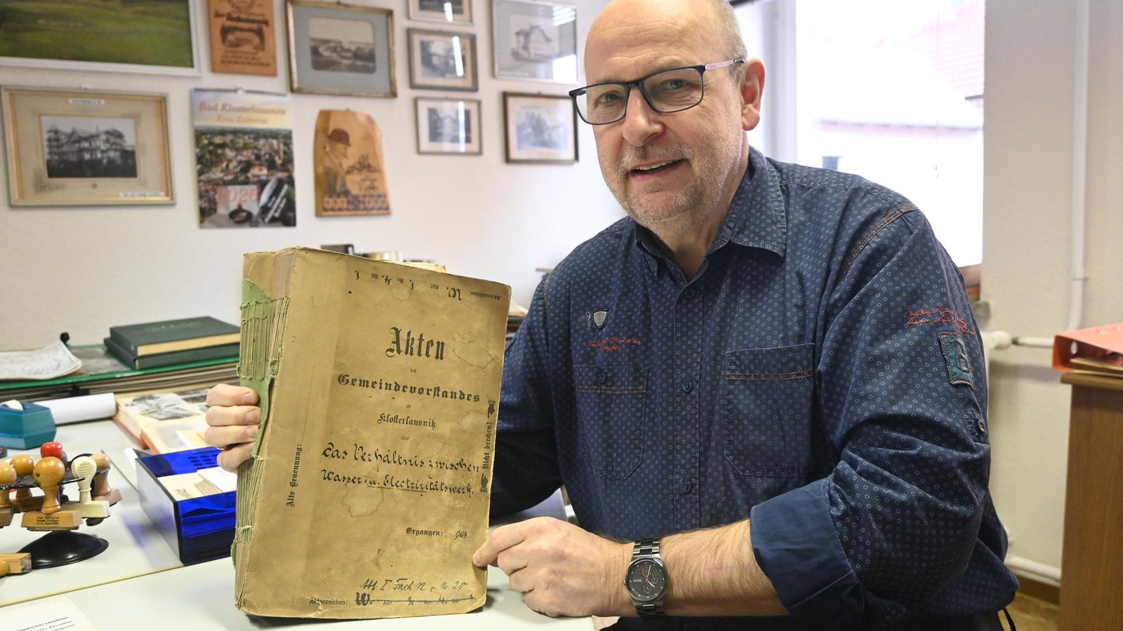 Ortschronist-aus-dem-Saale-Holzland-Manchmal-ist-die-Arbeit-fast-wie-in-einer-Detektei-