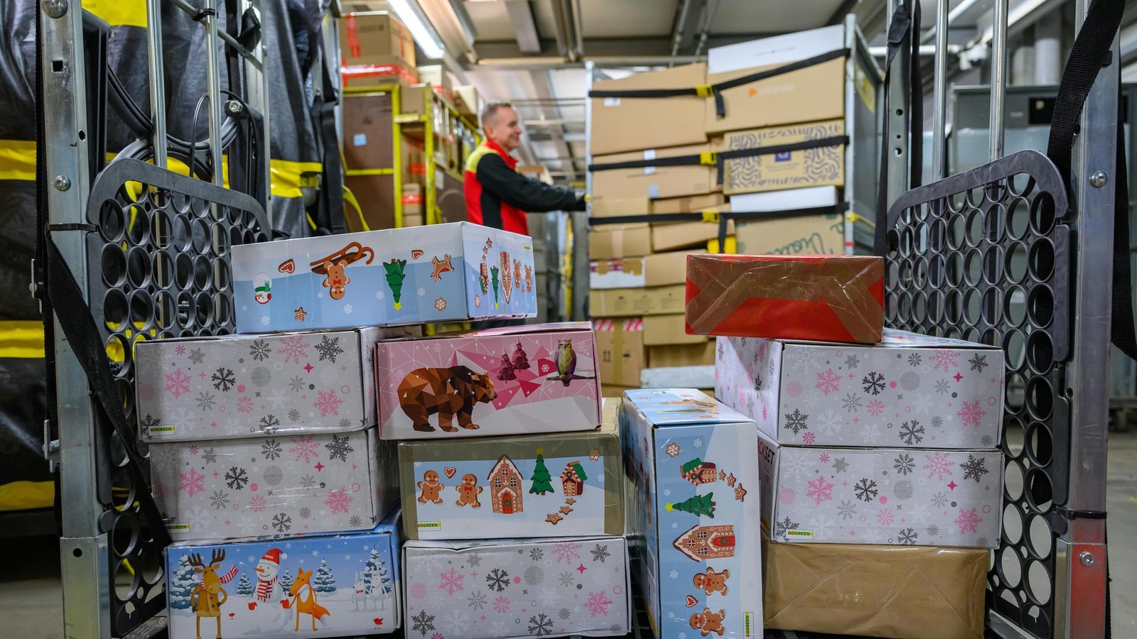 Weihnachtszeit-ist-P-ckchenzeit-Worauf-Sie-beim-Versand-achten-sollten