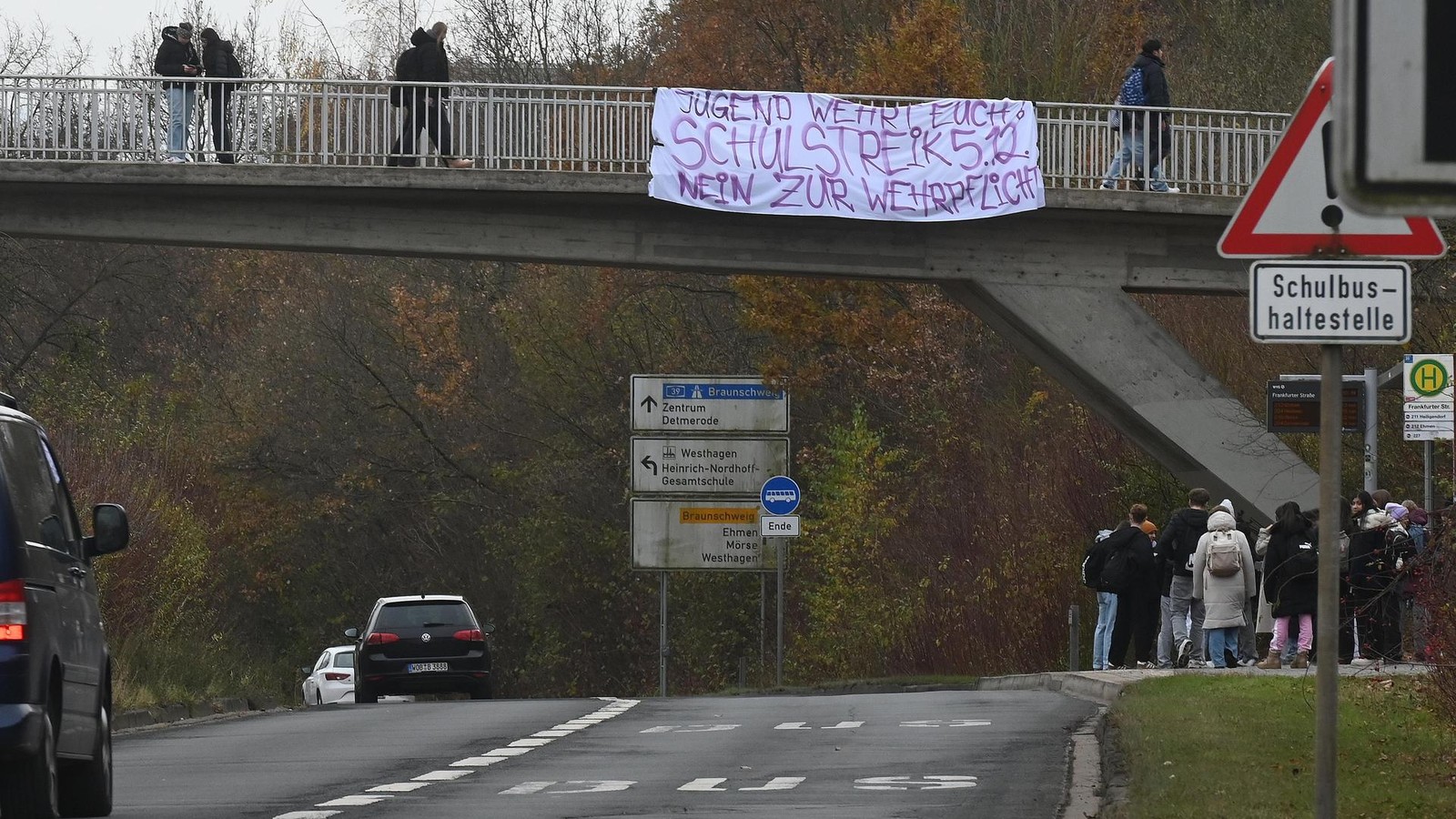 Schulstreik-gegen-ein-Phantom-Um-eine-Wehrpflicht-geht-es-doch-gar-nicht