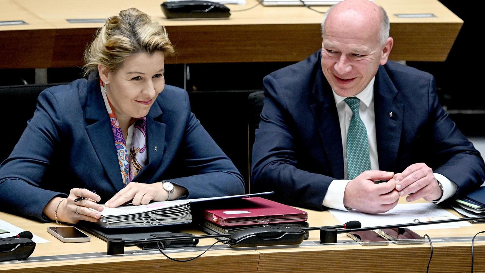 Berlin-bekennt-sich-zu-seiner-Rolle-als-Standort-f-r-Milit-rindustrie