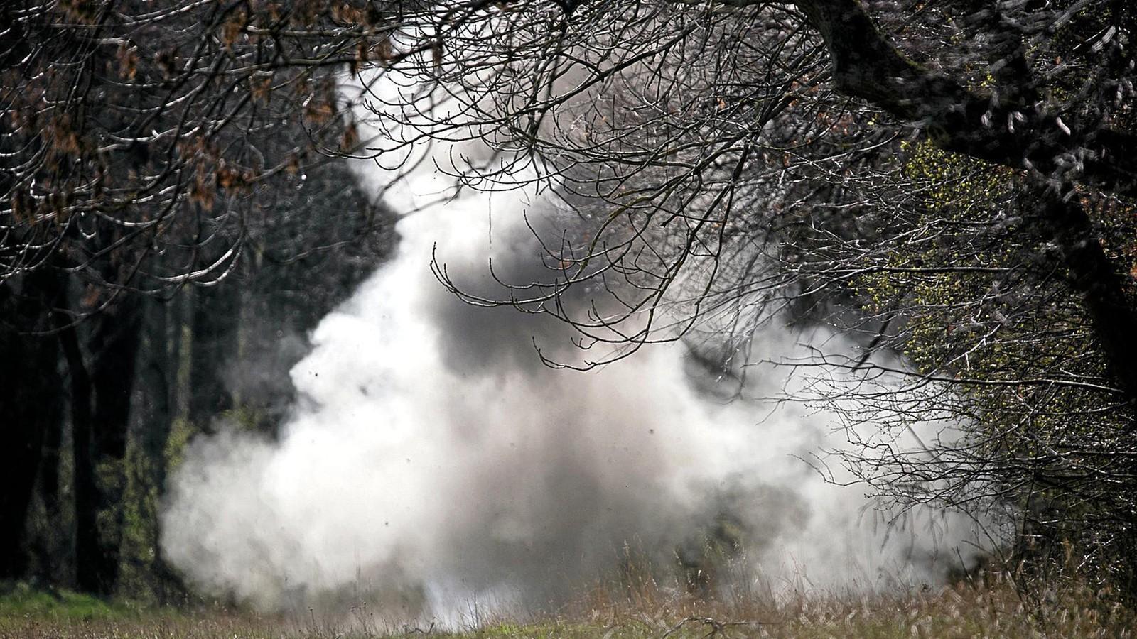 Bombenfund-an-der-Grenze-zum-Weimarer-Land-Sprengung-als-Wettlauf-gegen-die-Zeit