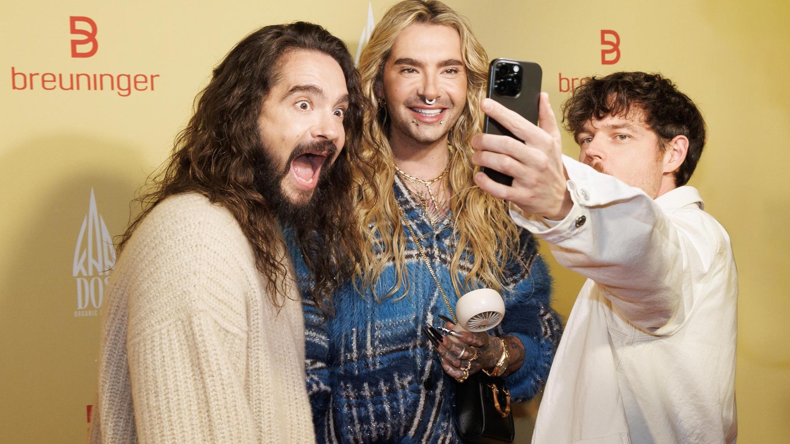 Tom-und-Bill-Kaulitz-von-Tokio-Hotel-ihr-Hamburg-Besuch-in-Bildern