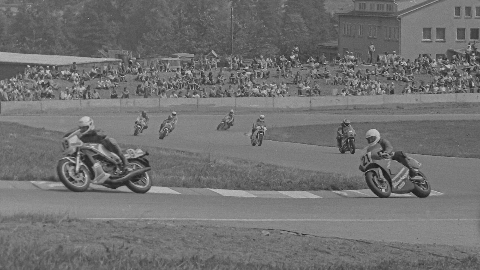 wilde-zeiten-in-schleiz-bei-dieser-veranstaltung-darf-so-ziemlich-jeder-mitmachen