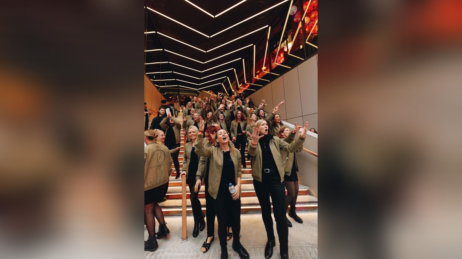 Besonderes-Adventskonzert-VorstadtWibes-singen-f-r-Suppenh-hner