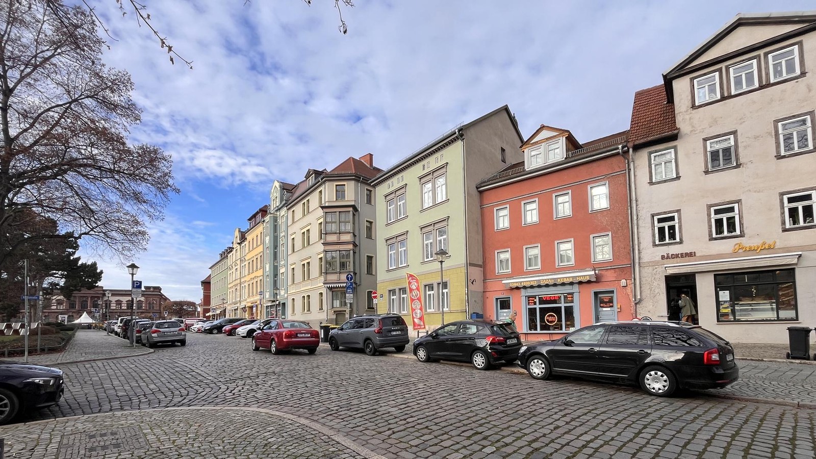 Brutale-Attacke-in-Weimar-Polizei-sucht-Schl-ger-und-ihr-Opfer