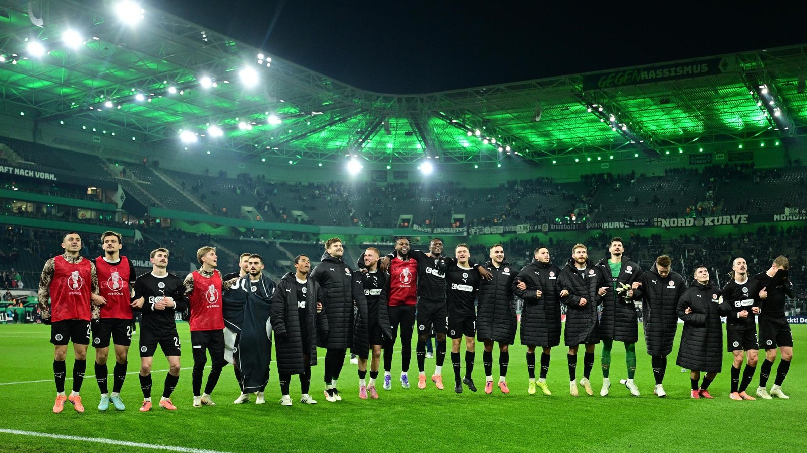 Champagner-in-der-Kabine-Hat-St-Pauli-diesmal-die-Lehren-gezogen-