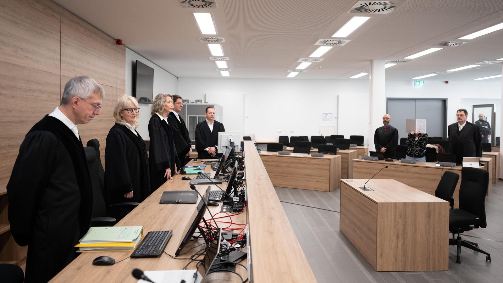 NSU-Terroristin-Zsch-pe-Ich-sch-me-mich-