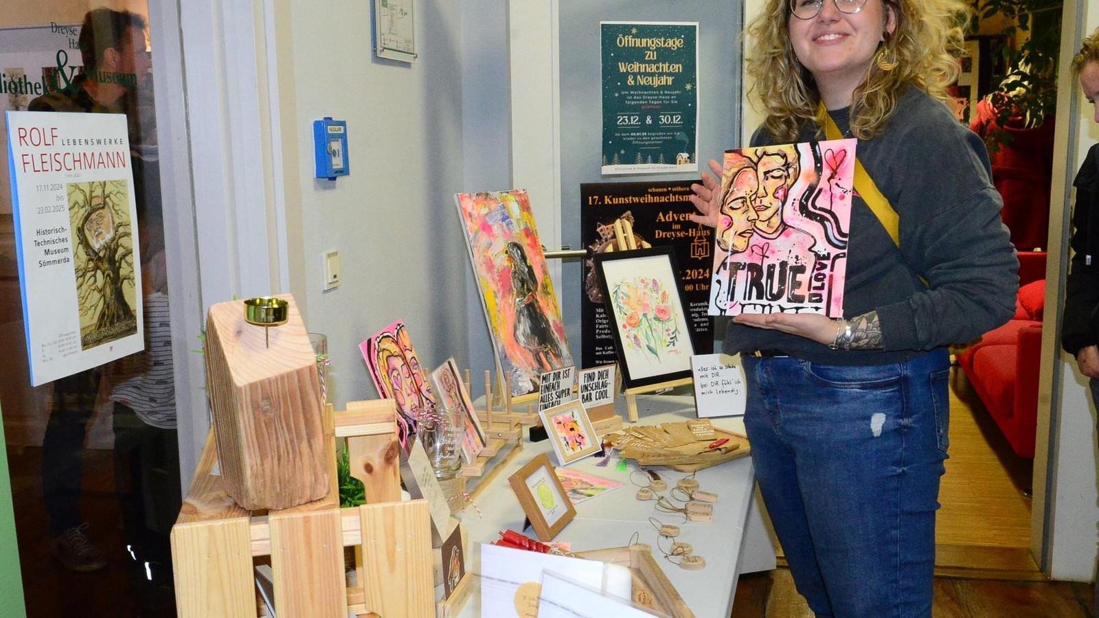 S-mmerda-Besonderer-Weihnachtsmarkt-bietet-kunstvolle-Kreationen-im-ganzen-Haus