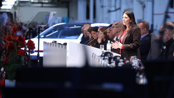 Die Woche in Wolfsburg: Miese Stimmung bei VW, Internet-Ausfall und ein Abschied