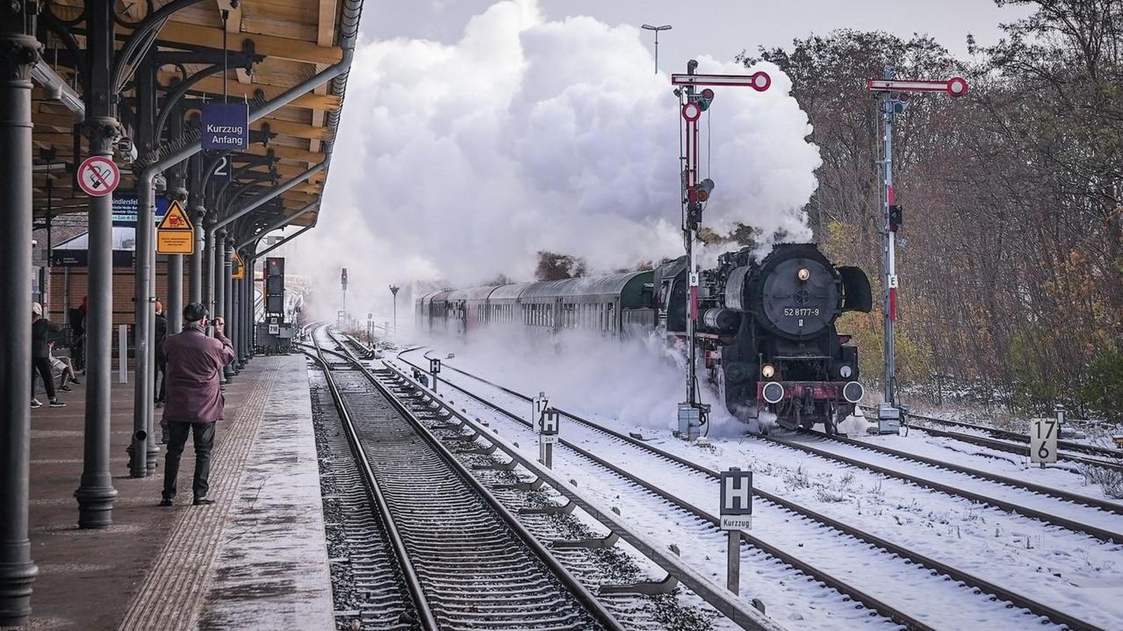 Mit-der-Dampflok-auf-der-Ringbahn-durch-Berlin-diese-Fahrten-stehen-an