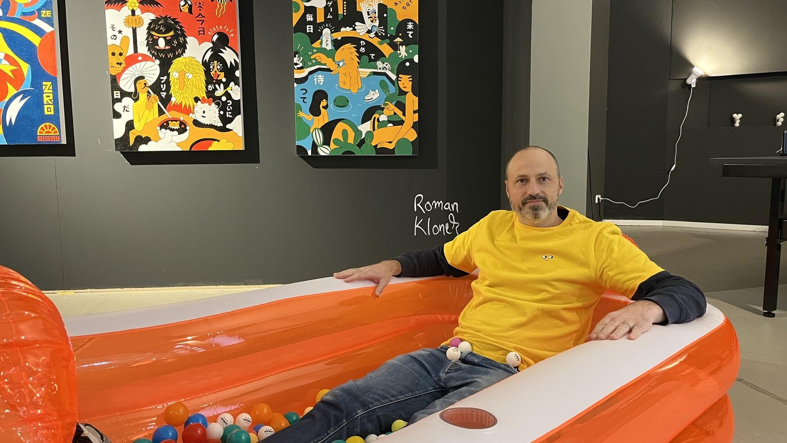 Neuer-ffnung-BallaBalla-Kunst-Tischtennis-und-Store-nahe-der-K-nigsallee