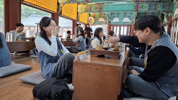 Südkorea braucht mehr Babys: Jetzt wird im Tempel verkuppelt