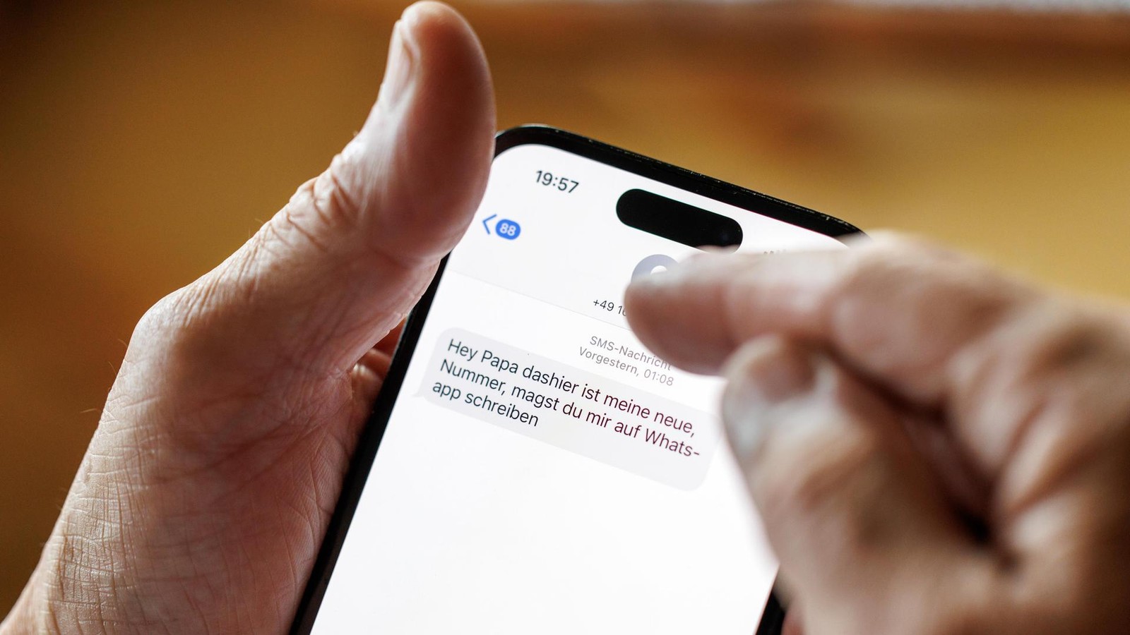 Enkeltrick-Senior-aus-Rudolstadt-zahlt-an-Unbekannten-ber-4000-Euro