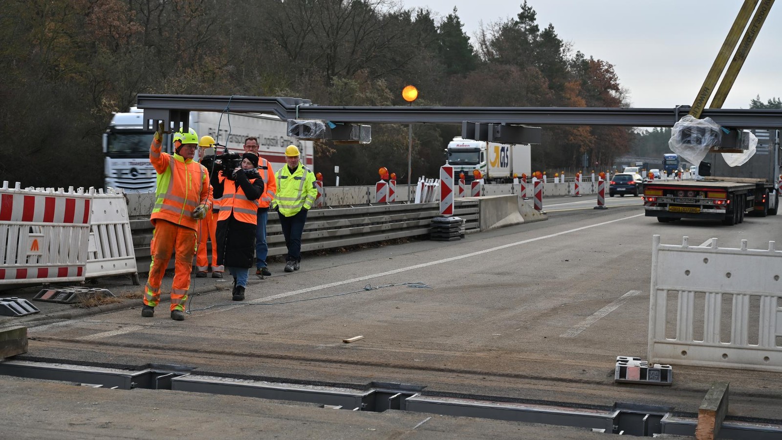 Br-cke-auf-Autobahn-A4-repariert-teilweise-Sperrung-bleibt-aber-vorerst-erhalten