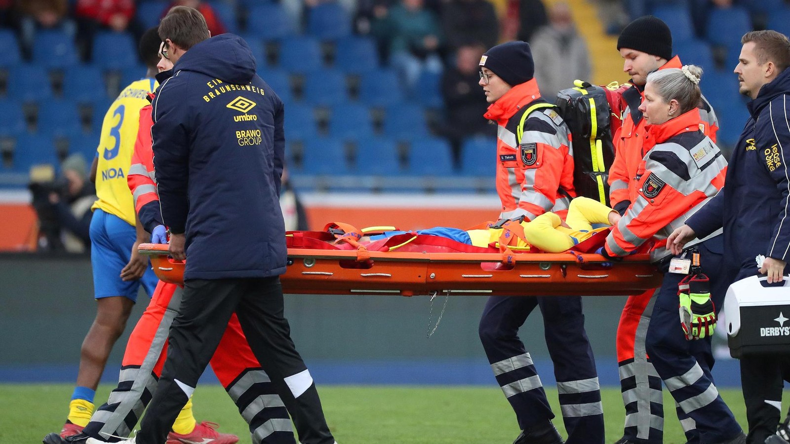 Flick-Kaufpflicht-greift-Mittelfeldspieler-bleibt-bis-2028-bei-Eintracht